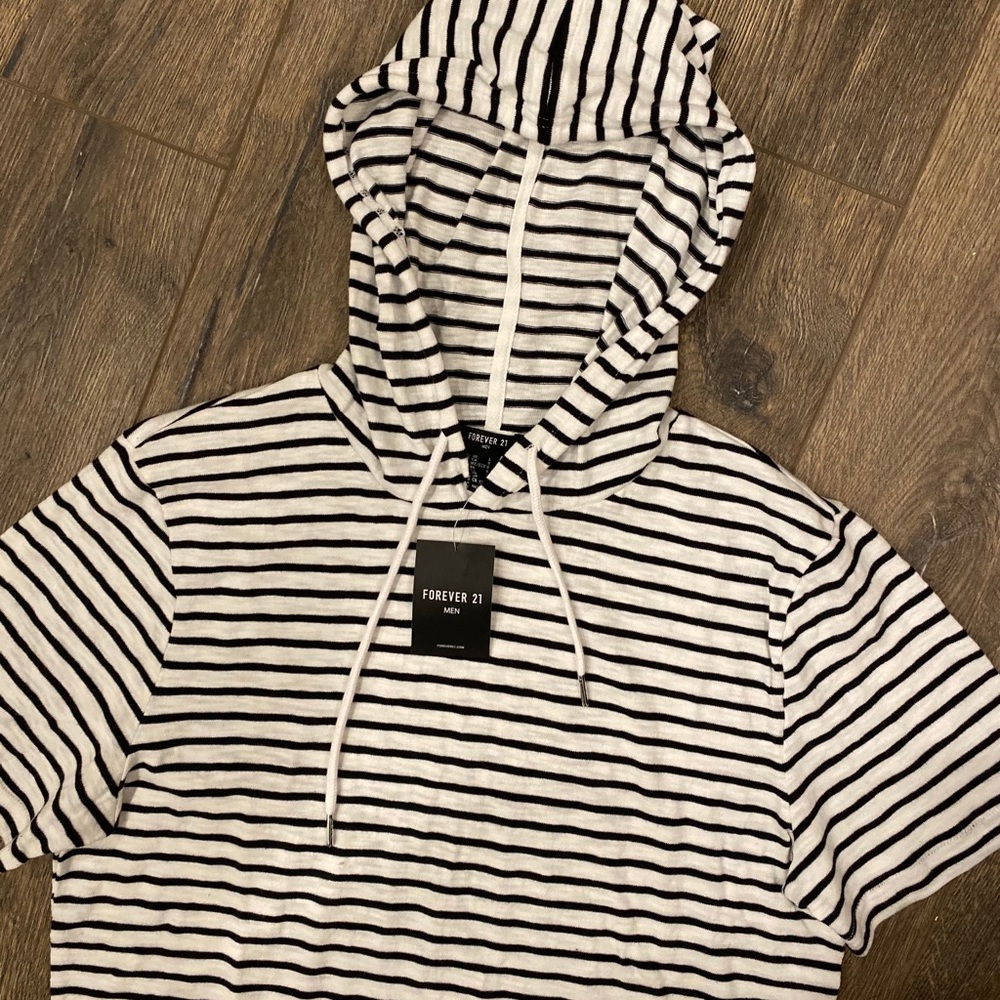 Forever 21 Men’s Hooded top
